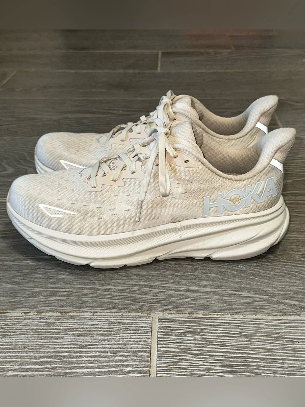 Hoka step into